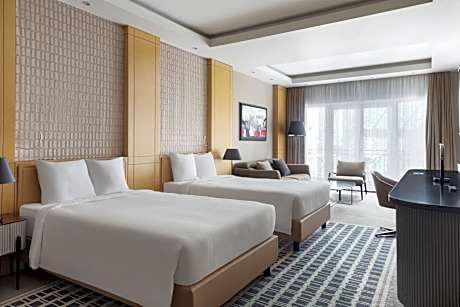 Junior Suite, Executive Lounge Access, 1 Bedroom Junior Suite, 2 Twin, Sofa Bed