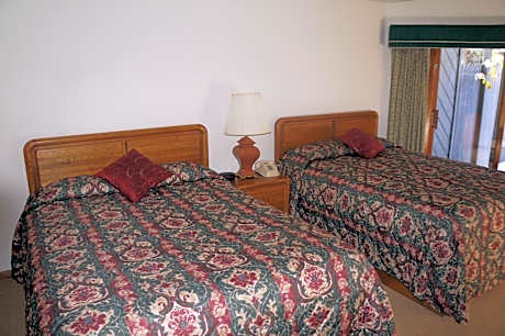 Queen Room with Two Queen Beds