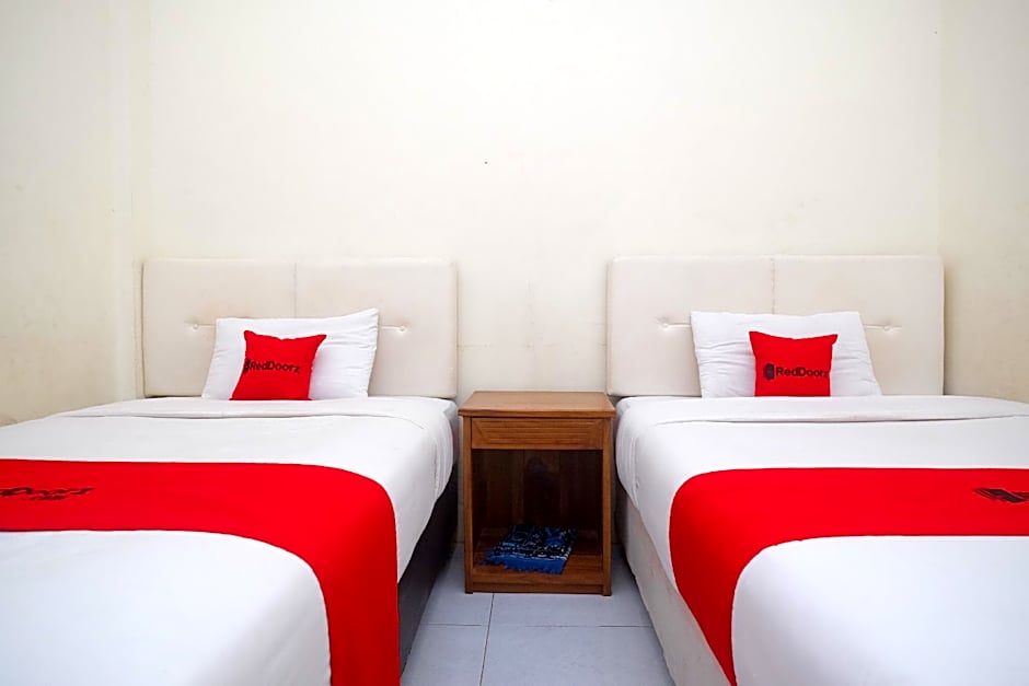 RedDoorz Syariah near Pakuwon Mall Jogja