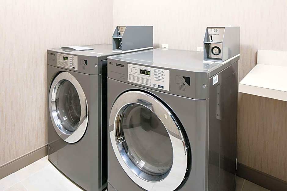 Hampton Inn By Hilton & Suites Mason City