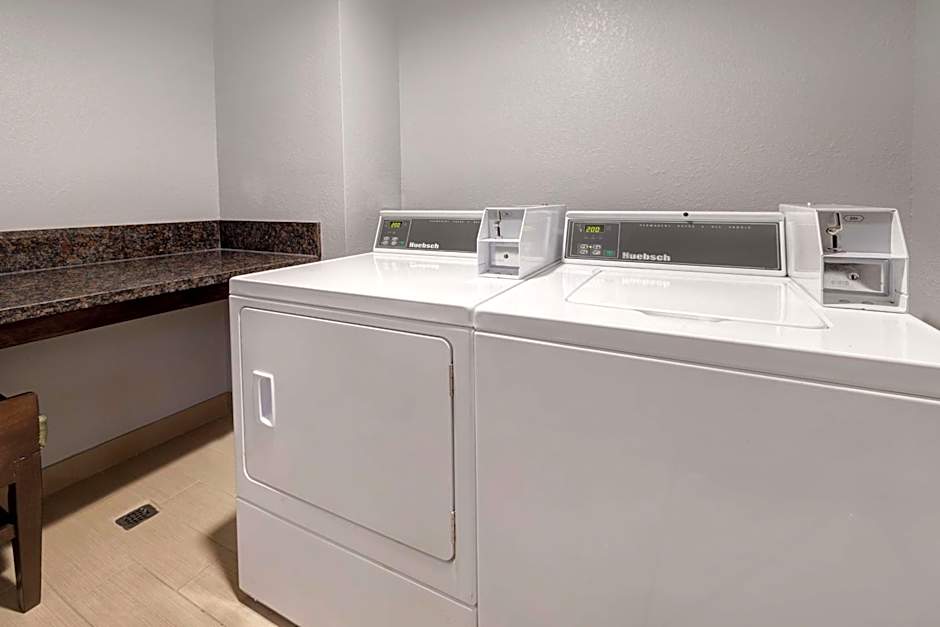Hampton Inn By Hilton Hot Springs