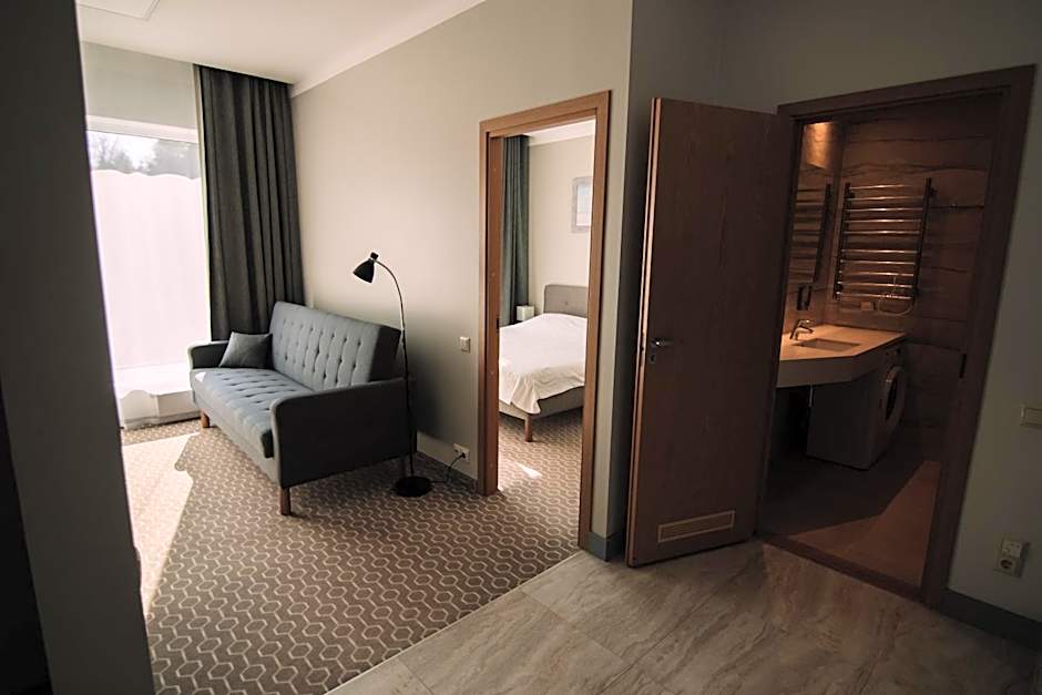 Merepargi ApartHotel & Cafe