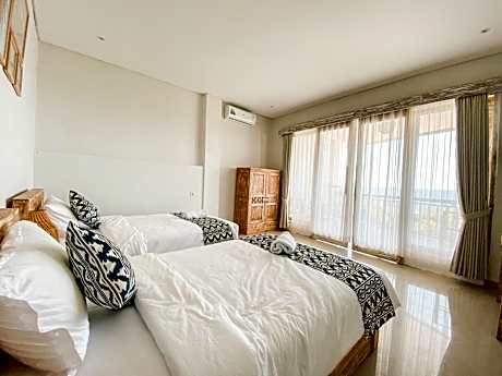 Deluxe Twin Room with Sea View