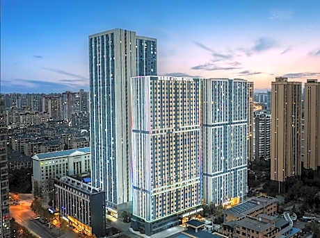 Atour Hotel Changsha Wanjiali Square Gaoqiao North Metro Station
