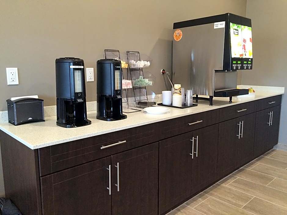 Meridian Inn & Suites Lloydminster