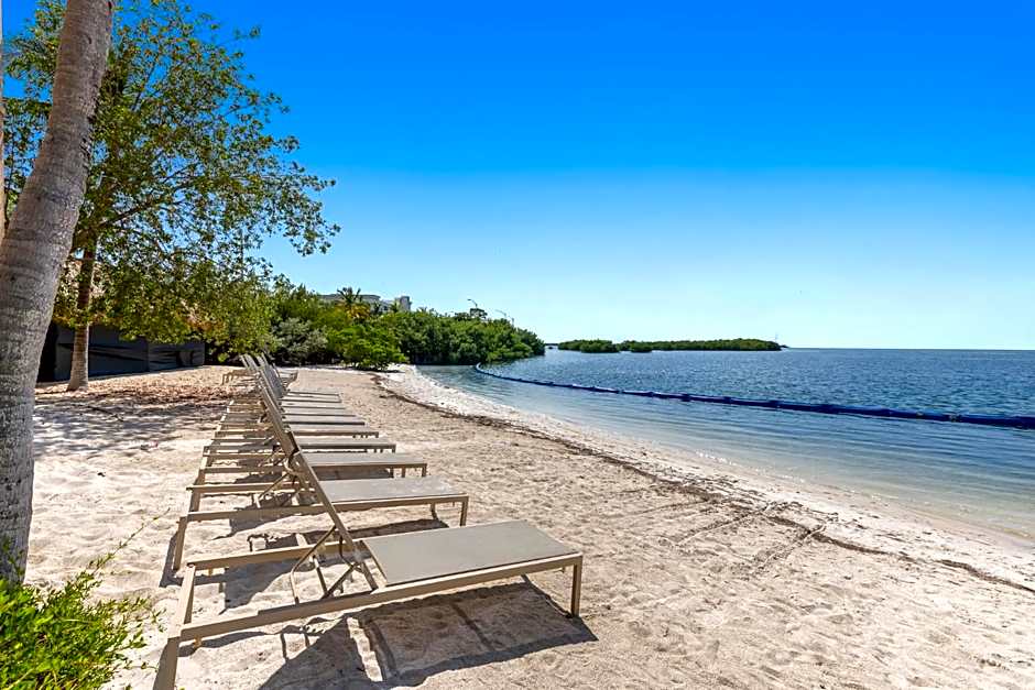 Beachside Resort & Residences