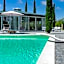 Casale Delle Ronde B&B