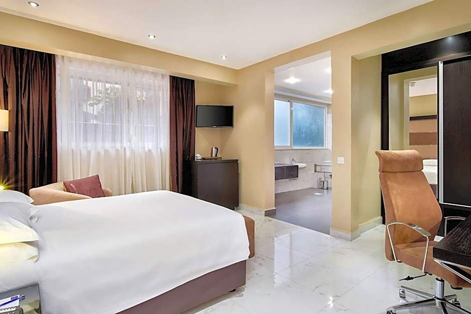 Protea Hotel by Marriott Kampala Skyz