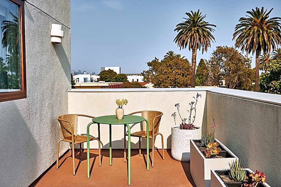 Alsace La – Los Angeles, CA