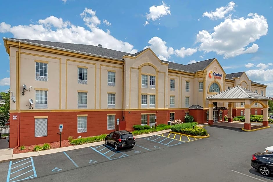 Comfort Suites Newark - Harrison