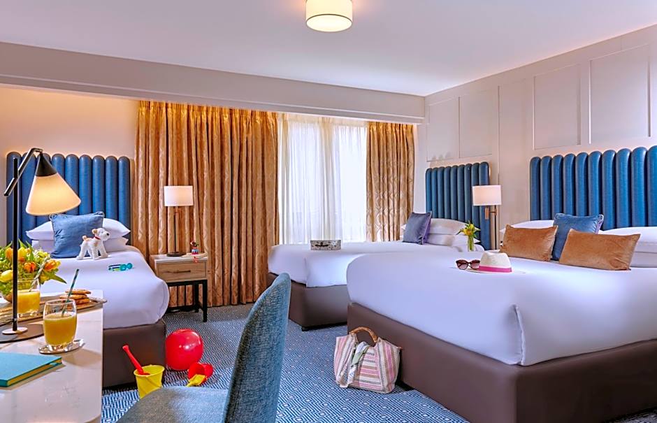 Westport Coast Hotel