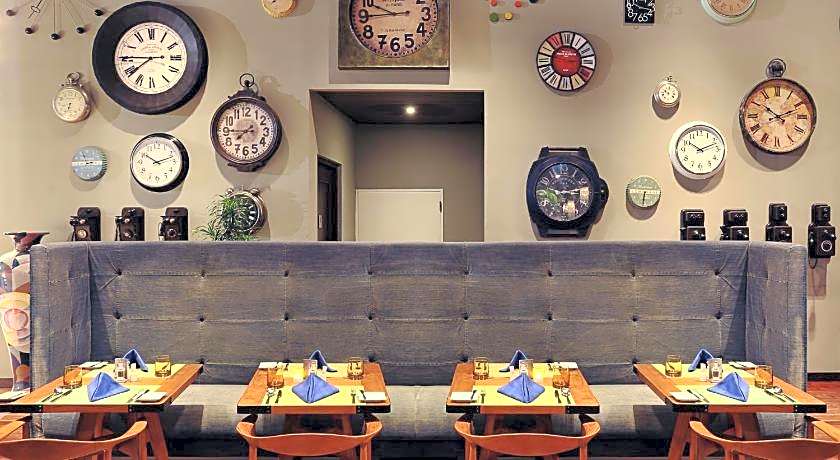 Mercure Jakarta Simatupang Hotel