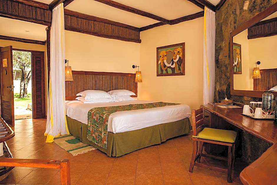 Kilaguni Serena Safari Lodge