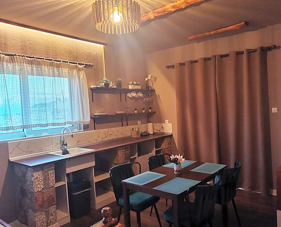 Ataviros Hotel