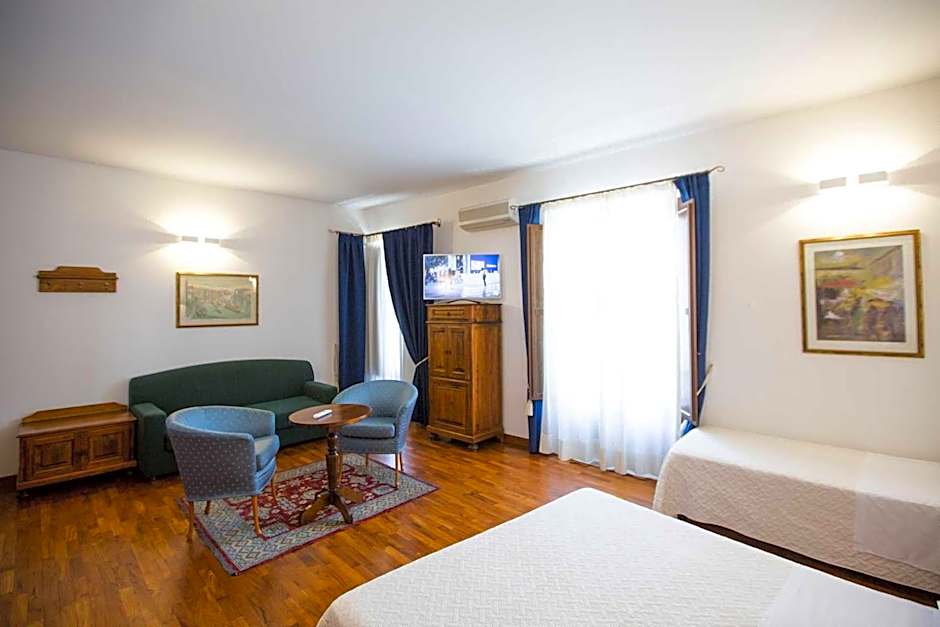 Hotel La Piazzetta