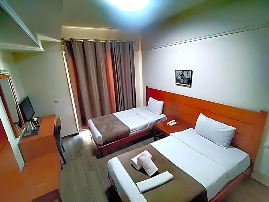 Ceasars Park Hotel