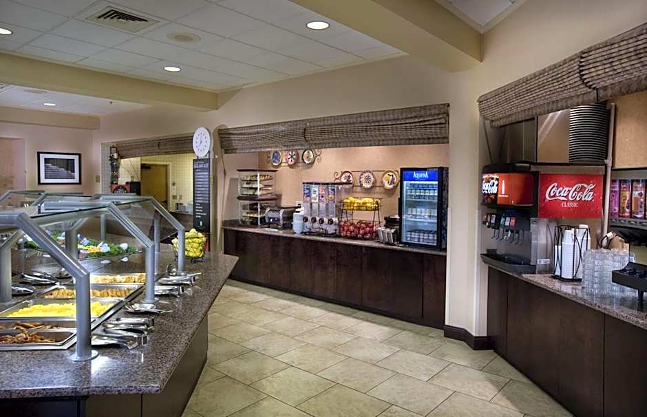 Embassy Suites By Hilton Hotel Kansas City-International Airport