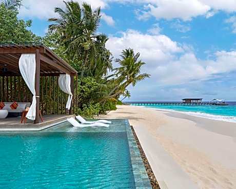Deluxe Pool Villa