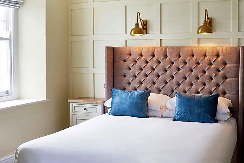 Outlaw's Guest House