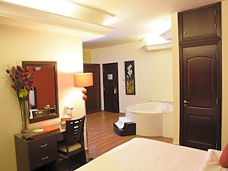 King Suite with Sea View