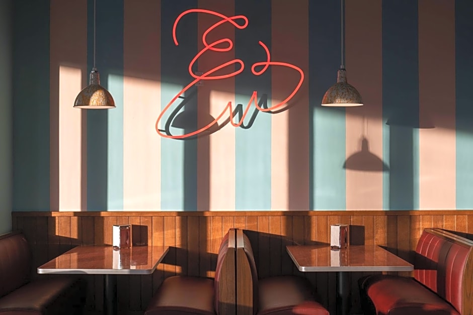 Luminary Hotel & Co., Autograph Hotels