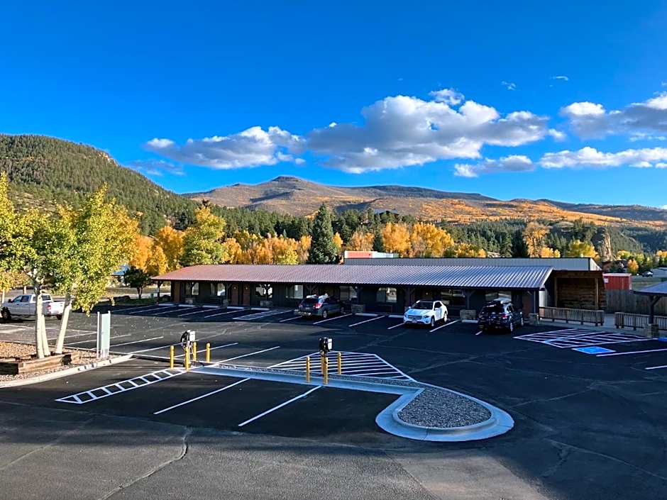 Wolf Creek Ski Lodge