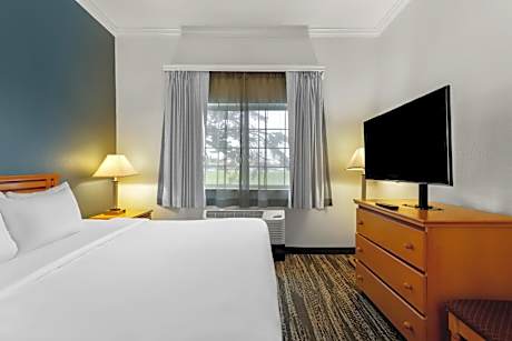 King Room with Sofa-Bed - Accessible/Non-Smoking