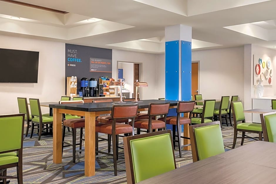 Holiday Inn Express Hotel & Suites Lawton-Fort Sill By IHG