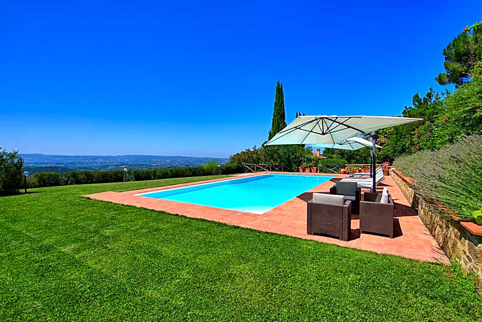 Villa Casa Lucia by PosarelliVillas