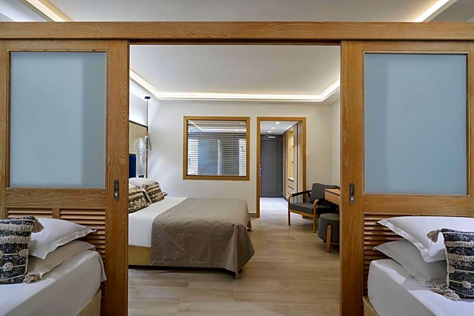 Atlantica Aegean Blue