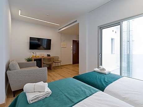 Deluxe Double or Twin Room