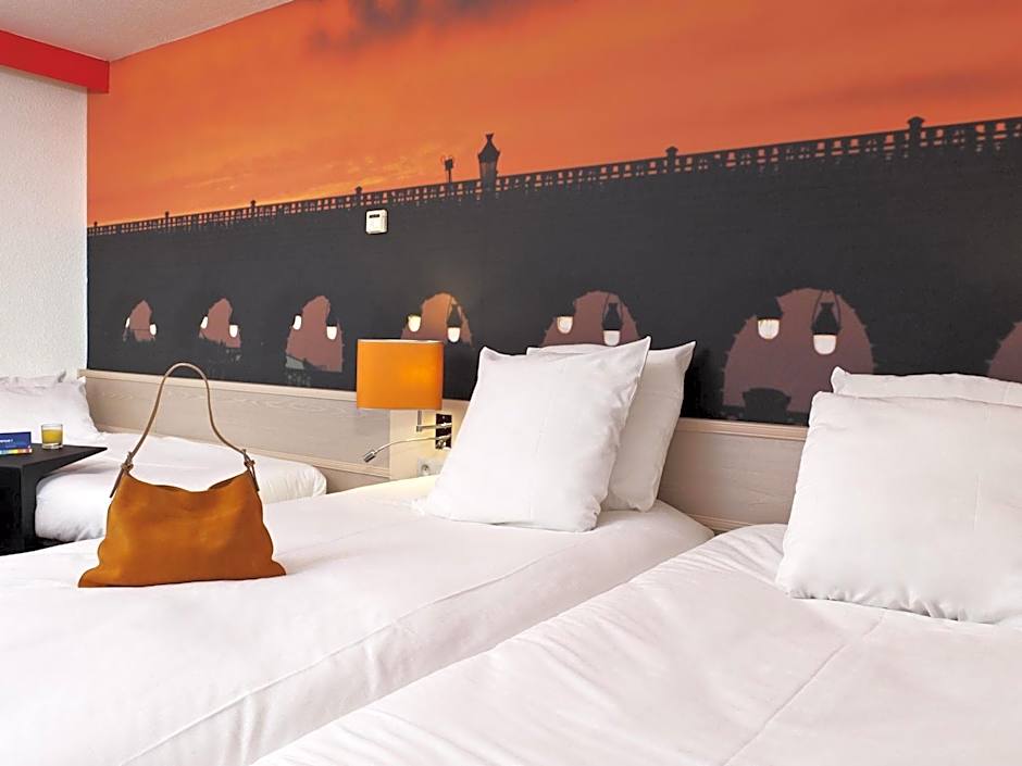 Ibis Styles Paris Tolbiac Bibliotheque