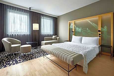 Studio King Size Bed