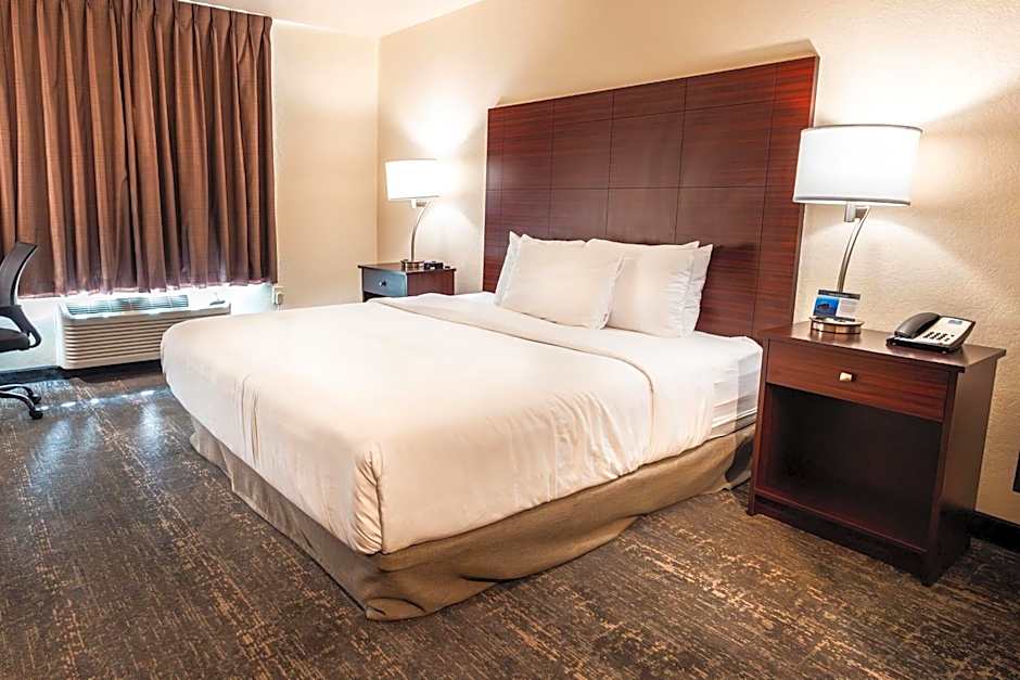 Cobblestone Inn & Suites - Big Lake