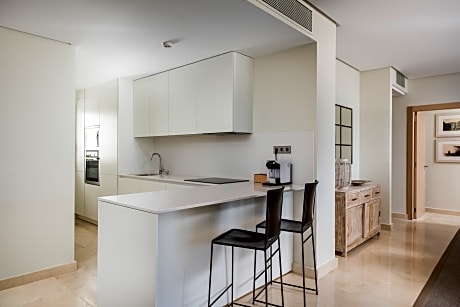 3BEDROOMS PARTIAL SEA VIEW