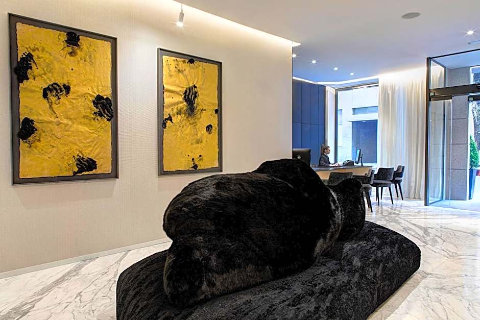 The Pavilions Madrid Hotel