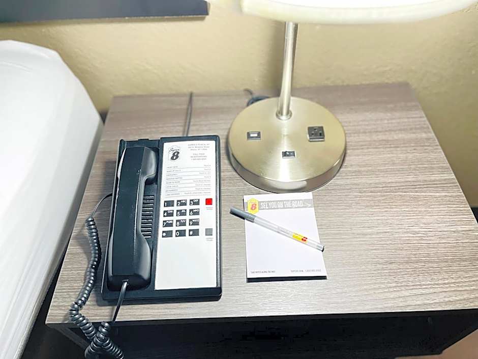 Super 8 by Wyndham Ithaca