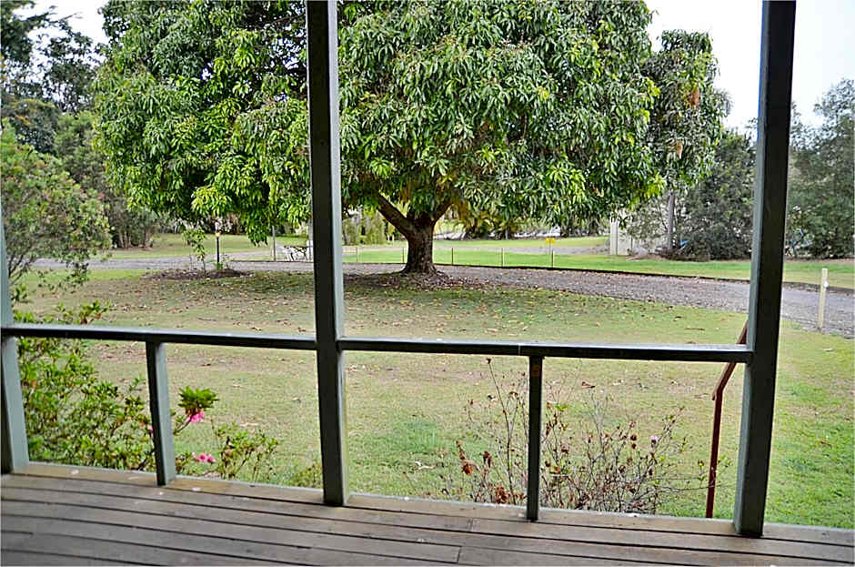 Beerwah Glasshouse Motel