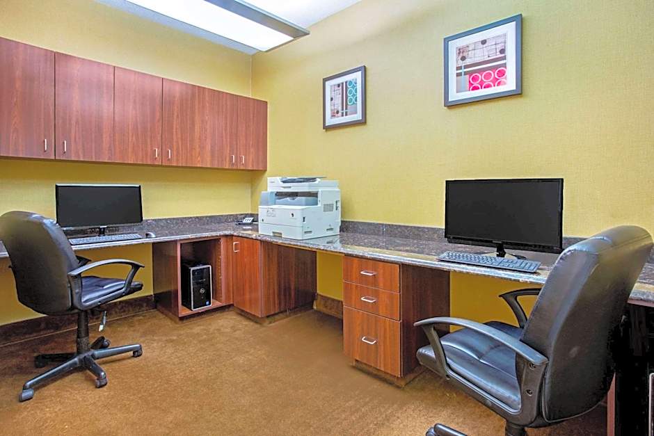 La Quinta Inn & Suites by Wyndham Bismarck