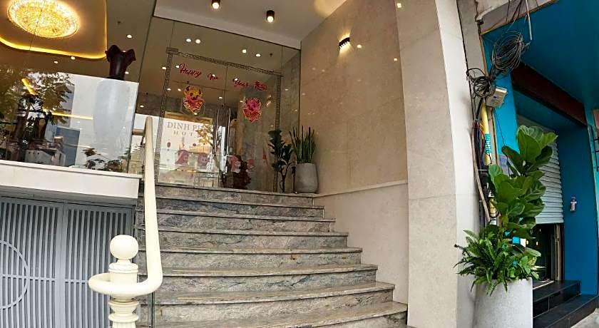 Dinh Phat Hotel