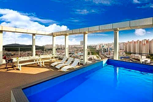 Paju Khills the terrace