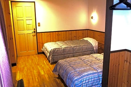 Standard Triple Room with Private Toilet