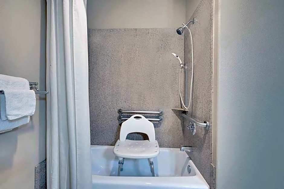 Sonesta Essential Hotels Odessa