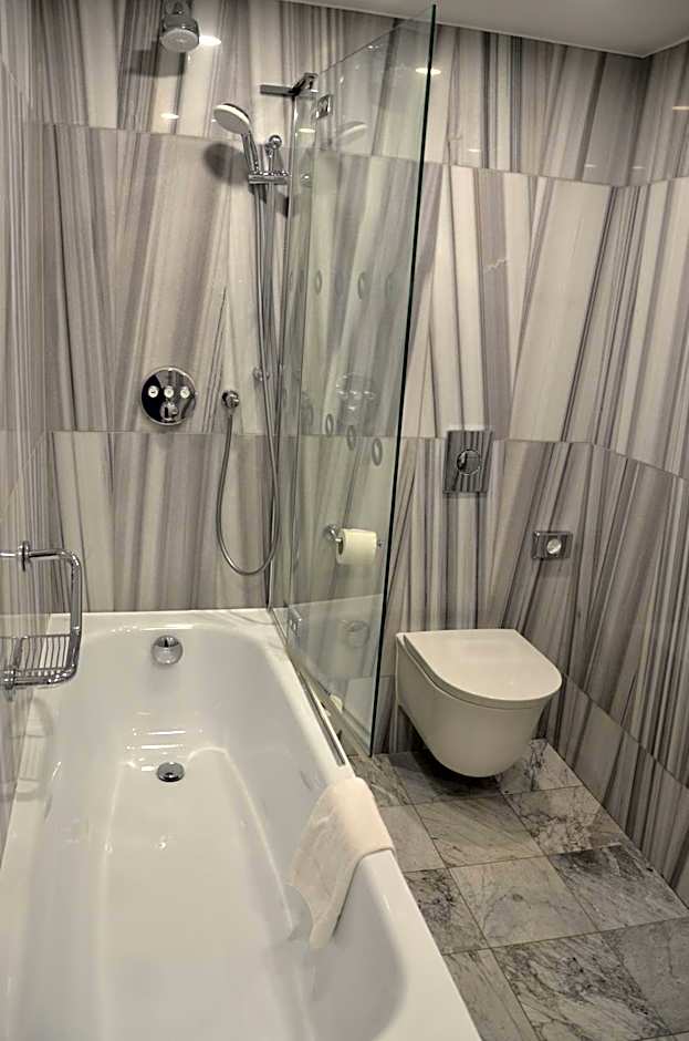 Photo 1 of 3 of Premium King Room
