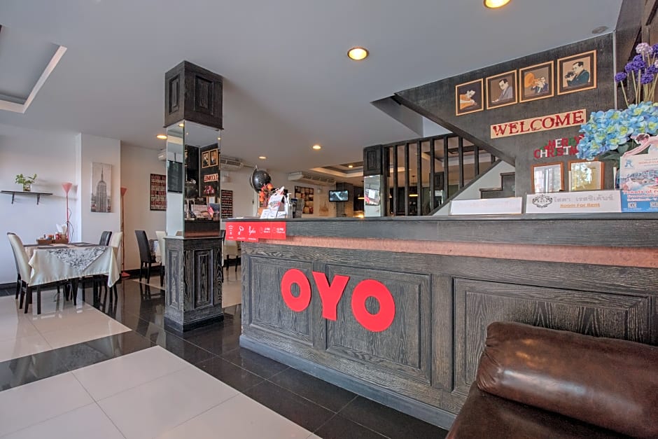 OYO 898 Sota Residence