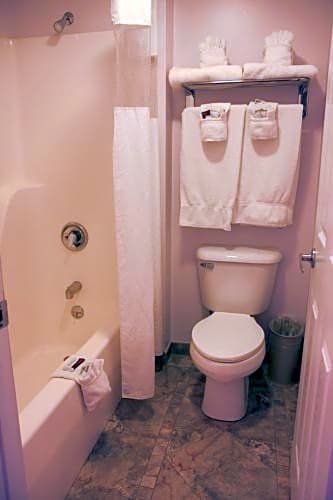 Gateway Inn And Suites