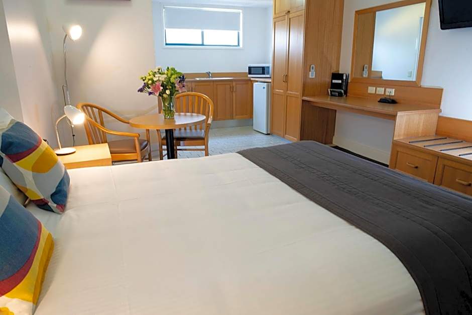 Rockpool Motor Inn