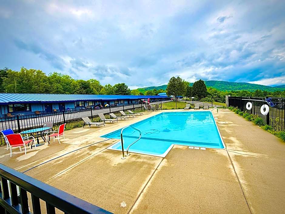 Travelodge by Wyndham Lake George NY