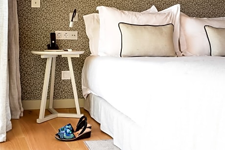 SUPERIOR ROOM WITH TERRACE