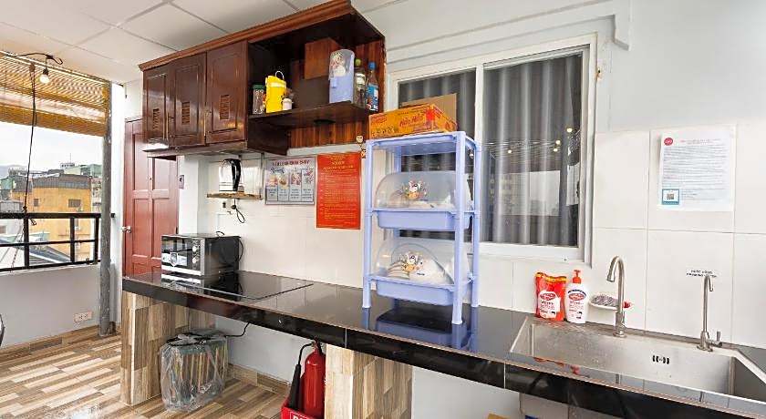 Ahu Hotel & Apartment